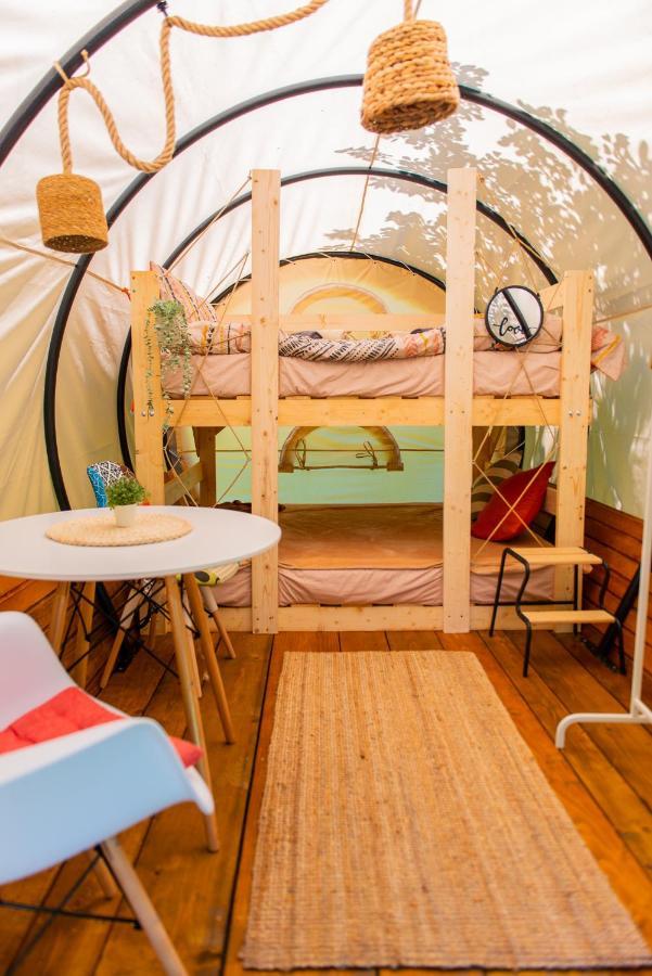 Hotel Dragonfly Gardens - The Wagons Braşov Esterno foto